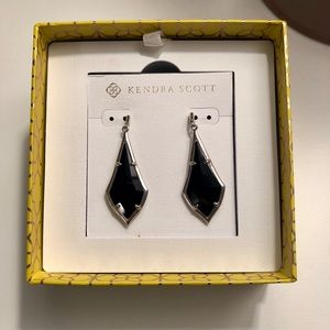 Kendra Scott Maxwell Earrings
